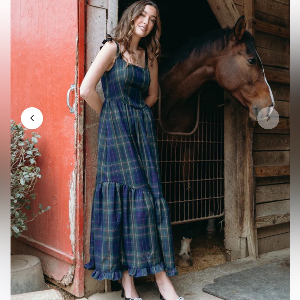Vestique Twinkling Lights Green Plaid Maxi Dress